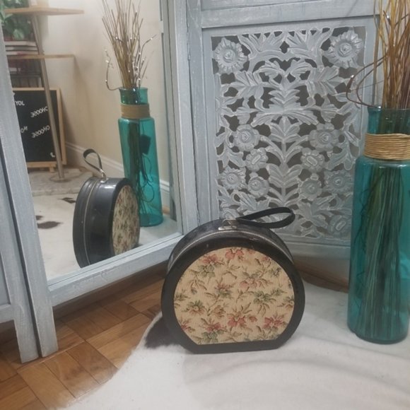 Gorgeous embroidered vintage hat box